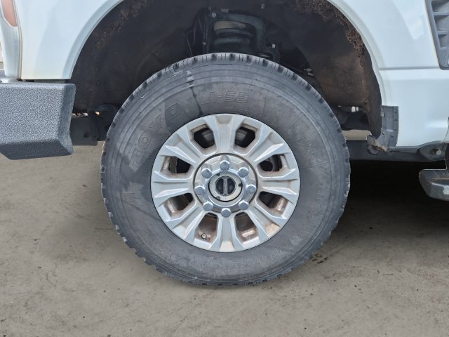 Used 2024 Ford F350 XLT AWD/4WD image 9