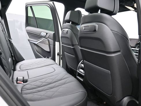 Used 2025 BMW X5 xDrive40i image 19