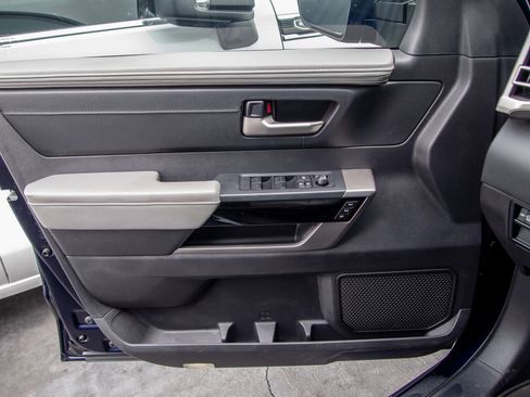 Used 2024 Toyota Tundra Limited AWD/4WD image 11