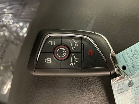 Certified 2025 Chevrolet Corvette Stingray Coupe w/ 1LT image 23