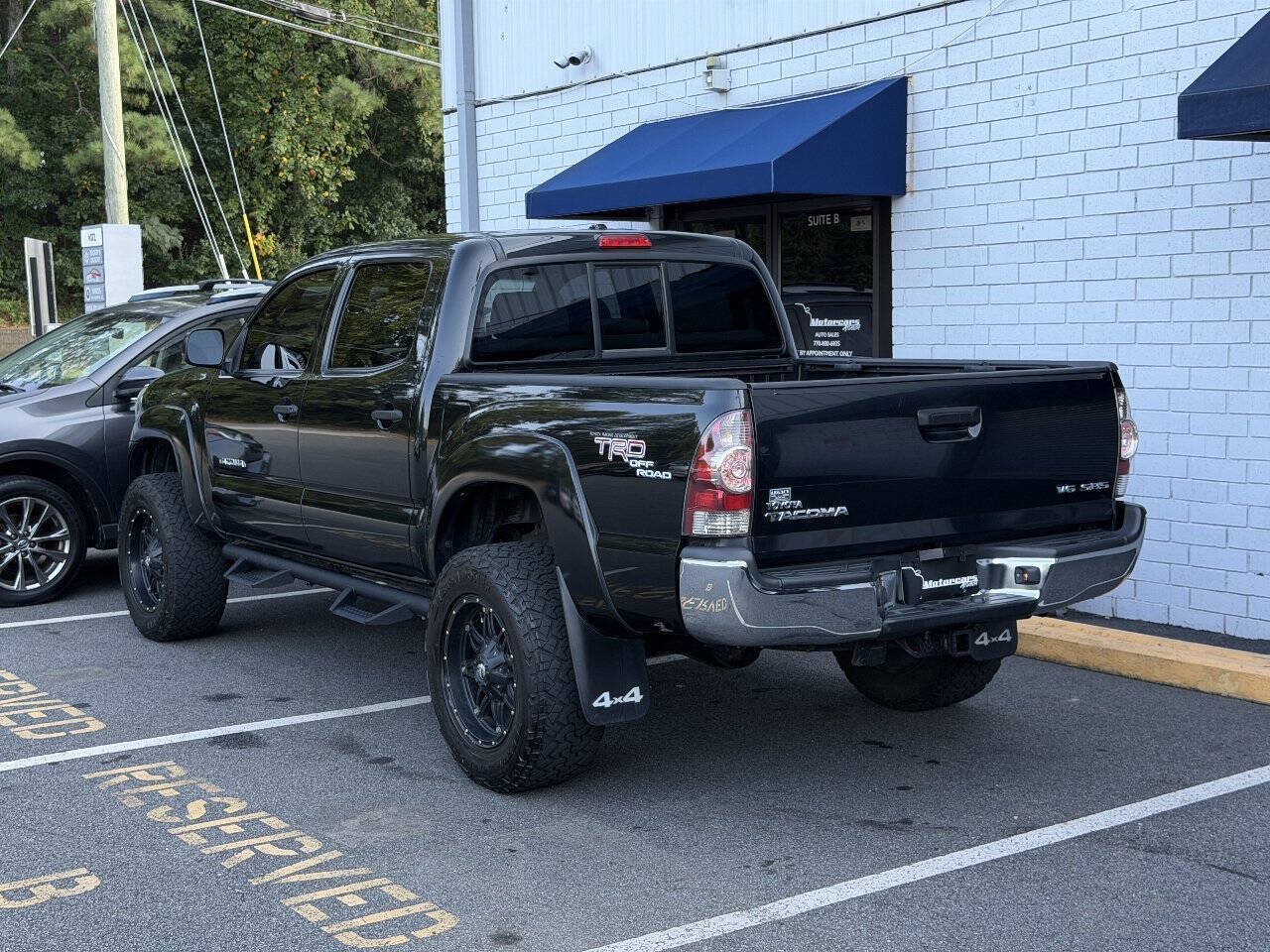 Used 2010 Toyota Tacoma 4x4 Double Cab w/ TRD Off-Road Pkg image 7