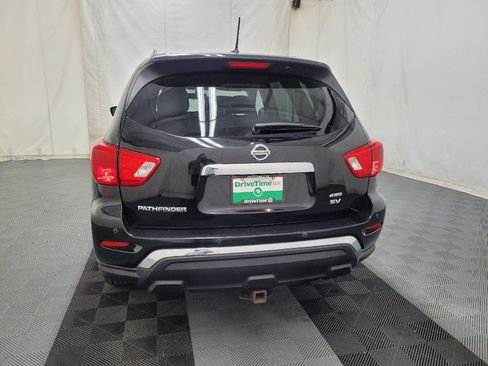 Used 2018 Nissan Pathfinder SV AWD/4WD image 6