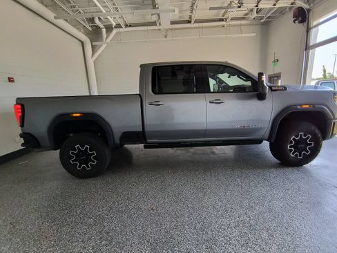 Used 2024 GMC Sierra 2500 AT4X AWD/4WD image 6