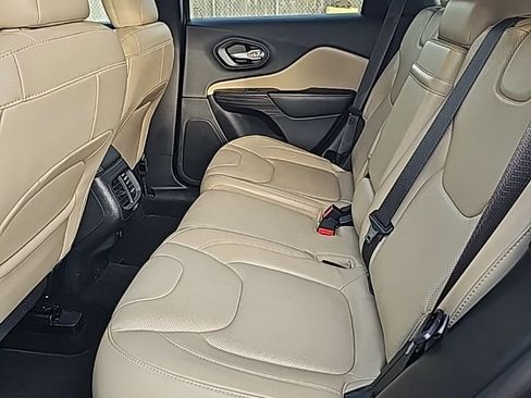 Used 2015 Jeep Cherokee Limited w/ Luxury Group image 9