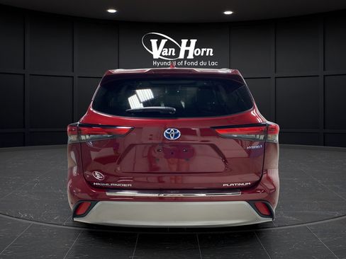 Used 2022 Toyota Highlander Platinum AWD/4WD image 6