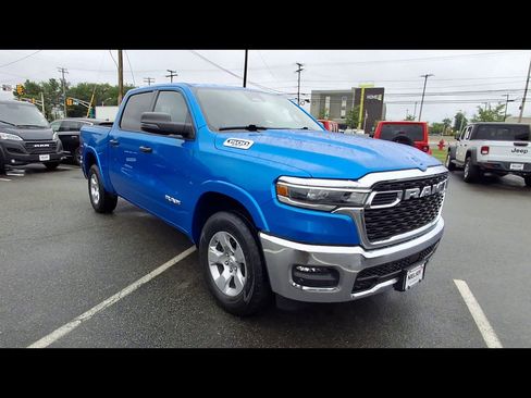 Used 2025 RAM 1500 Big Horn AWD/4WD image 2