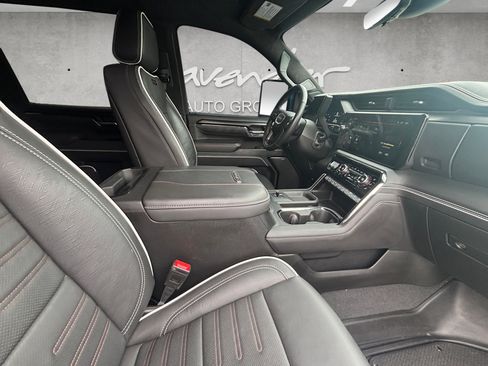 Used 2024 GMC Sierra 2500 AT4X image 25