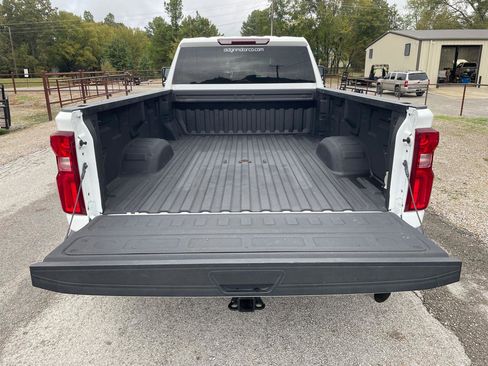 Used 2022 Chevrolet Silverado 3500 LTZ AWD/4WD image 5