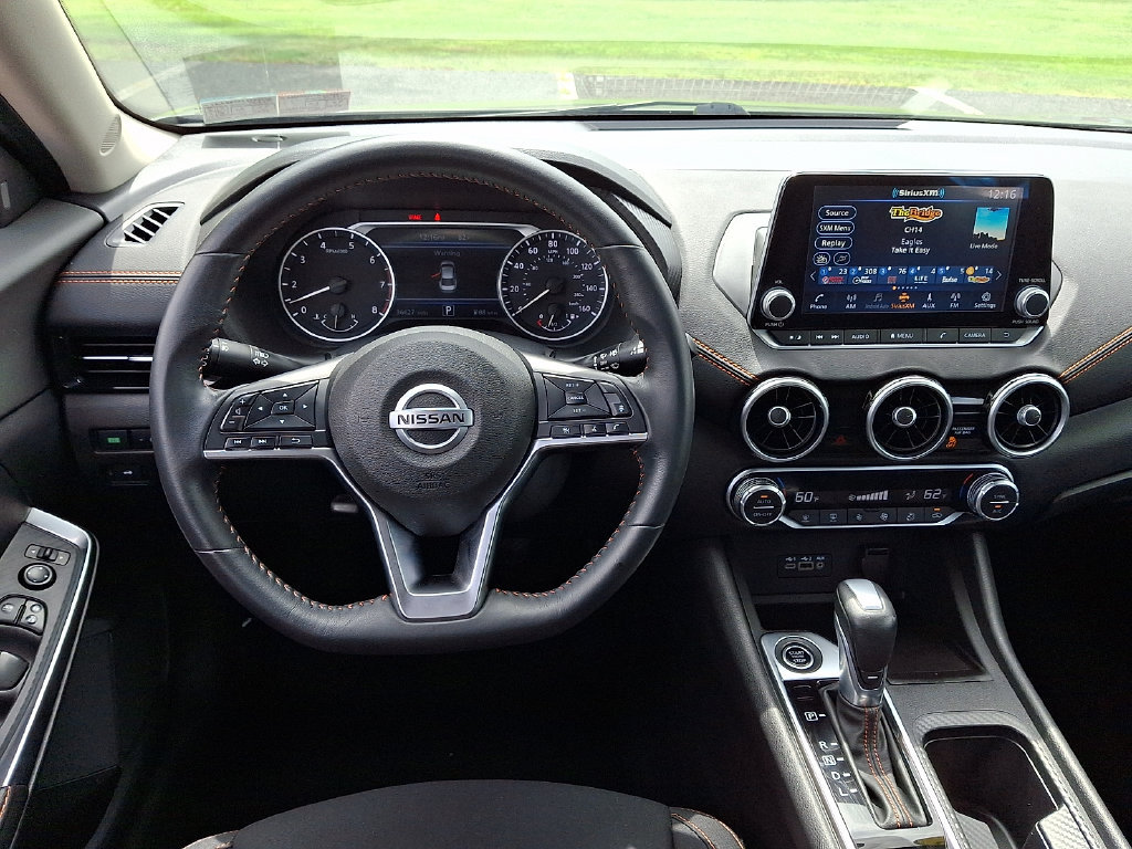 Used 2023 Nissan Sentra SR w/ Electronics Package FWD image 12