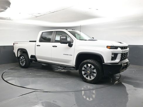 Used 2022 Chevrolet Silverado 2500 Custom w/ Custom Convenience Package image 6