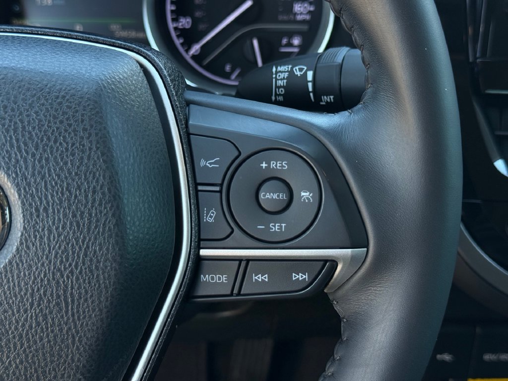 Certified 2021 Toyota Camry XLE FWD image 12