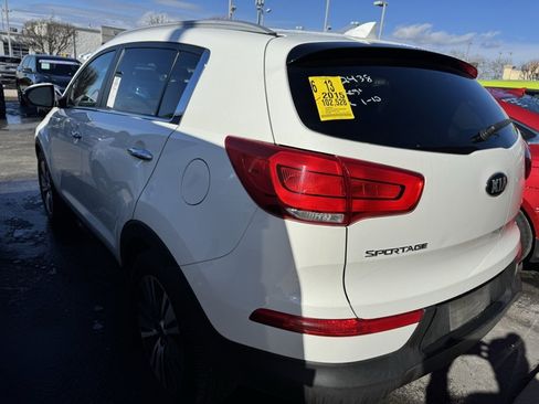 Used 2015 Kia Sportage EX image 3