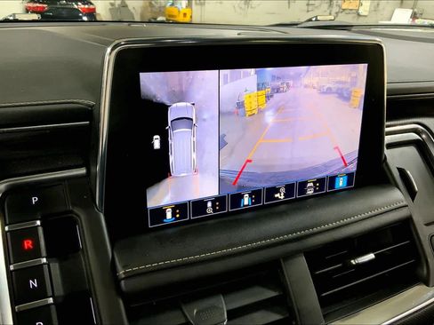 Used 2021 GMC Yukon SLT w/ SLT Premium Package image 27