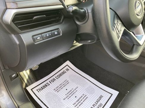 Used 2023 Nissan Altima 2.5 SV image 17