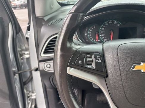Used 2019 Chevrolet Trax LT w/ LT Convenience Package image 17