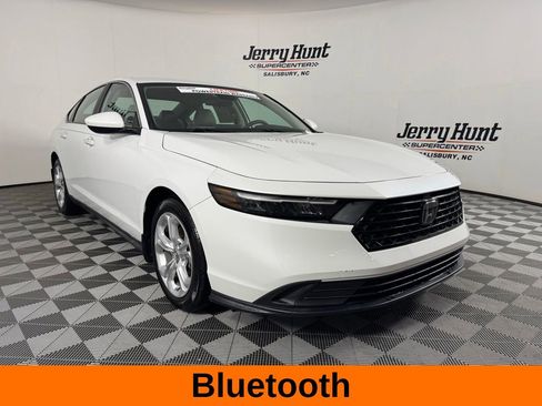 Used 2023 Honda Accord LX image 6