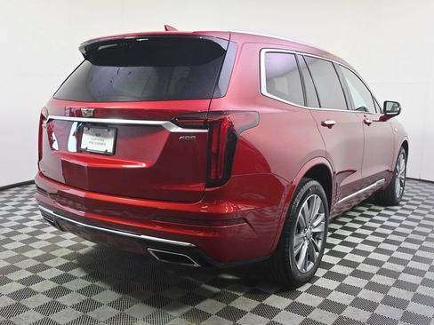 Used 2024 Cadillac XT6 Premium Luxury w/ Technology Package AWD/4WD image 6
