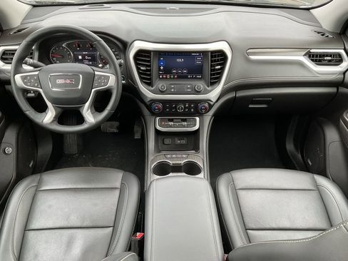 Used 2023 GMC Acadia SLT w/ Preferred Package image 17