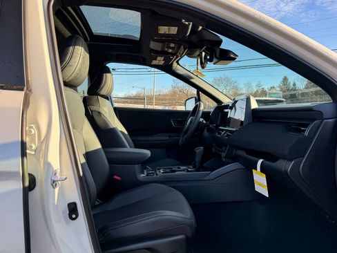 New 2026 Subaru Outback Limited w/ Premium/Limited Plus Package AWD/4WD image 6