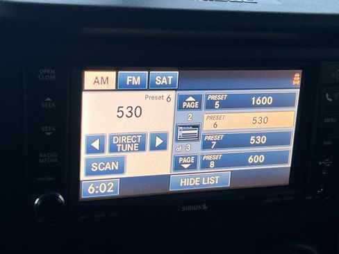 Used 2010 Jeep Wrangler Rubicon w/ PWR Convenience Group image 17