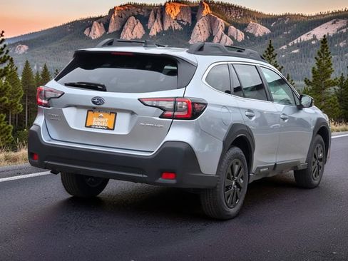 Certified 2025 Subaru Outback Premium AWD/4WD image 7