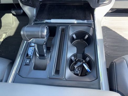 Used 2021 Ford F150 Lariat w/ Equipment Group 502A High AWD/4WD image 11