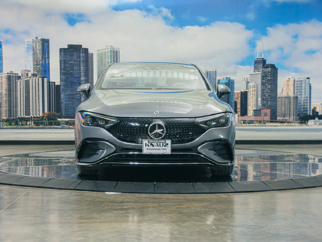 Certified 2023 Mercedes-Benz EQE 500 4MATIC Sedan image 3