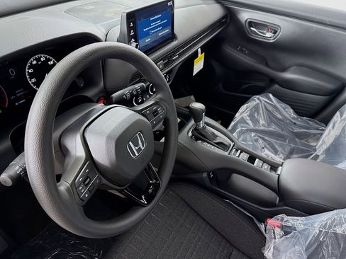 New 2026 Honda HR-V LX image 4