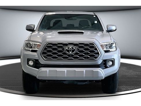 Used 2021 Toyota Tacoma TRD Sport w/ Advanced Technology Package AWD/4WD image 4