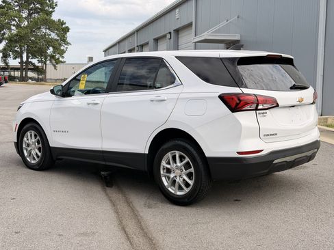 Used 2023 Chevrolet Equinox LT FWD image 10