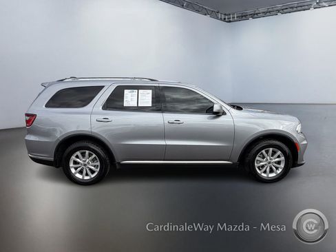 Used 2021 Dodge Durango SXT image 3