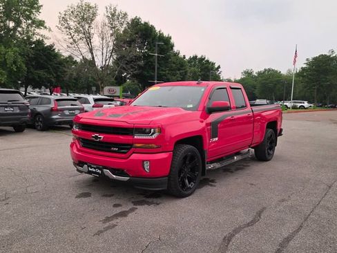 Used 2018 Chevrolet Silverado 1500 LT w/ Rally 2 Edition AWD/4WD image 4