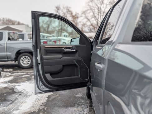 Used 2025 Chevrolet Silverado 1500 LT image 25
