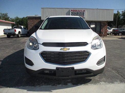 Used 2017 Chevrolet Equinox LS AWD/4WD image 6