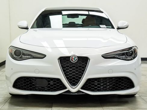 Used 2022 Alfa Romeo Giulia Ti w/ Active Assist Plus Package RWD image 6