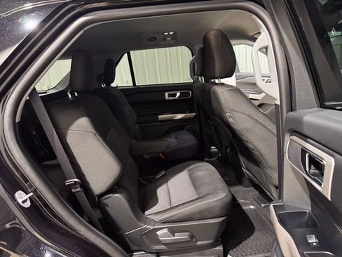 Used 2024 Ford Explorer XLT AWD/4WD image 27