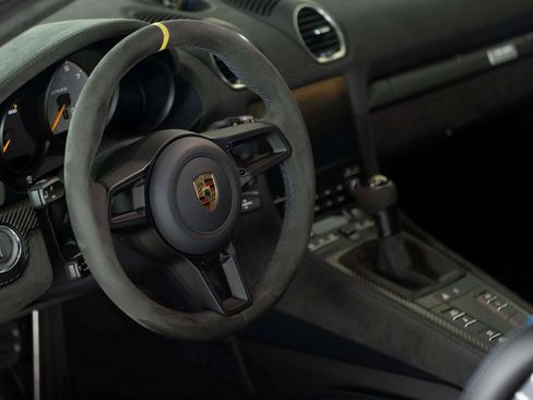 Used 2024 Porsche 718 Cayman GT4 RS image 13