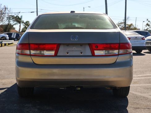 Used 2004 Honda Accord EX image 4