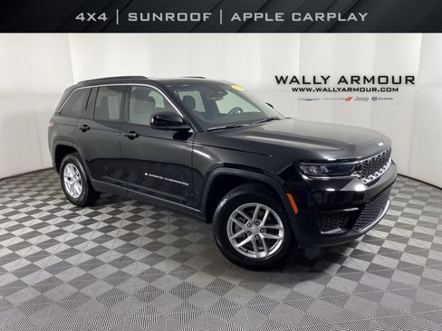 Used 2024 Jeep Grand Cherokee Laredo X AWD/4WD image 1