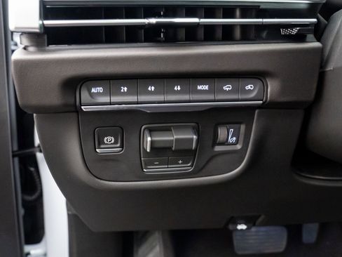 New 2026 Cadillac Escalade Luxury w/ Touring Package image 22