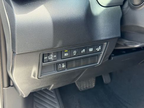 Used 2026 Toyota Tundra SR5 w/ SR5 Convenience Package AWD/4WD image 19