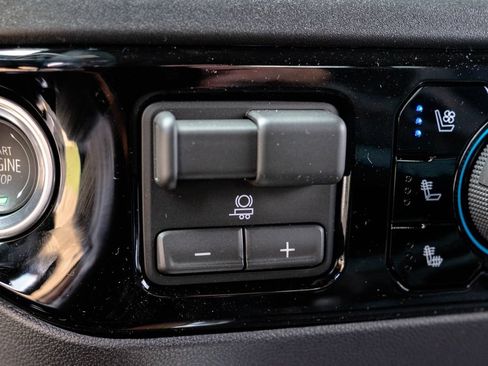 New 2026 Chevrolet Silverado 2500 High Country w/ Midnight Edition AWD/4WD image 39