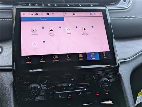 New 2025 Jeep Grand Cherokee Limited image 12