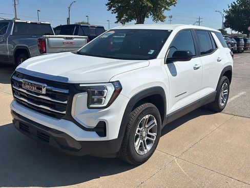 Used 2026 GMC Terrain Elevation FWD image 3