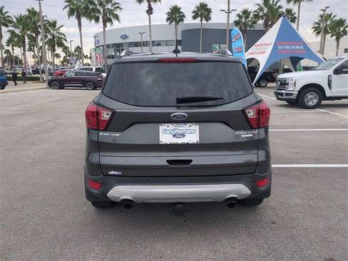 Used 2019 Ford Escape Titanium image 5