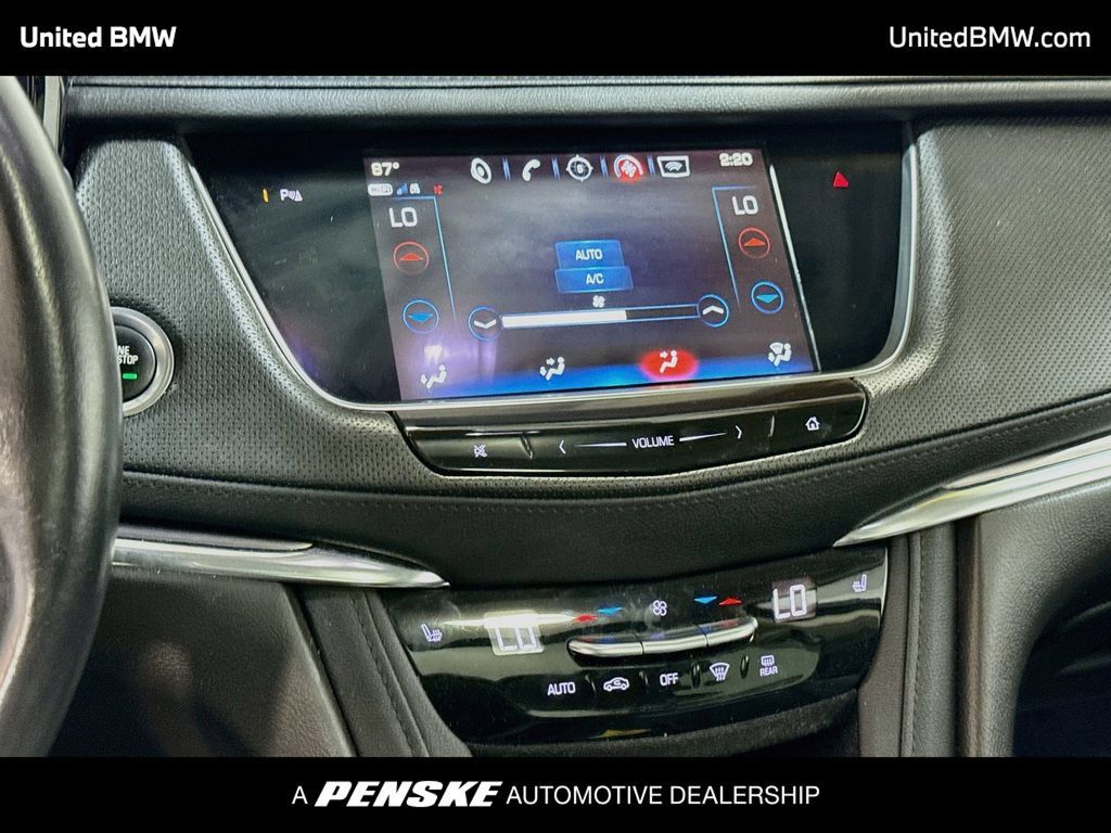 Used 2019 Cadillac XT5 Luxury w/ LPO, Black Ice Package FWD image 18