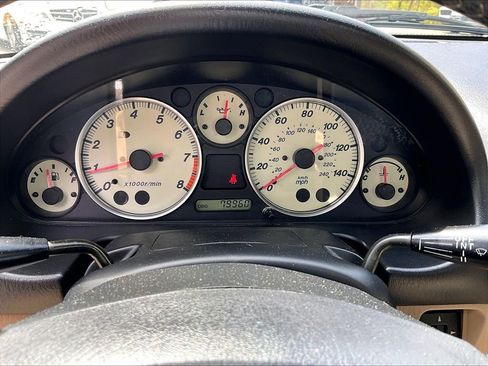 Used 2005 MAZDA MX-5 Miata LS RWD image 17