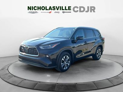 Used 2023 Toyota Highlander XLE