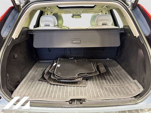 Used 2022 Volvo XC60 B6 Inscription w/ Advanced Package image 29