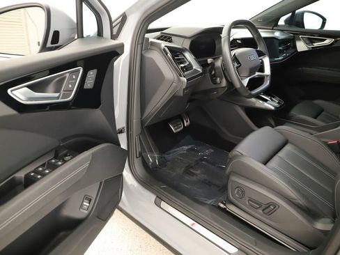 Certified 2024 Audi Q4 e-tron Premium Plus w/ Premium Plus AWD/4WD image 14